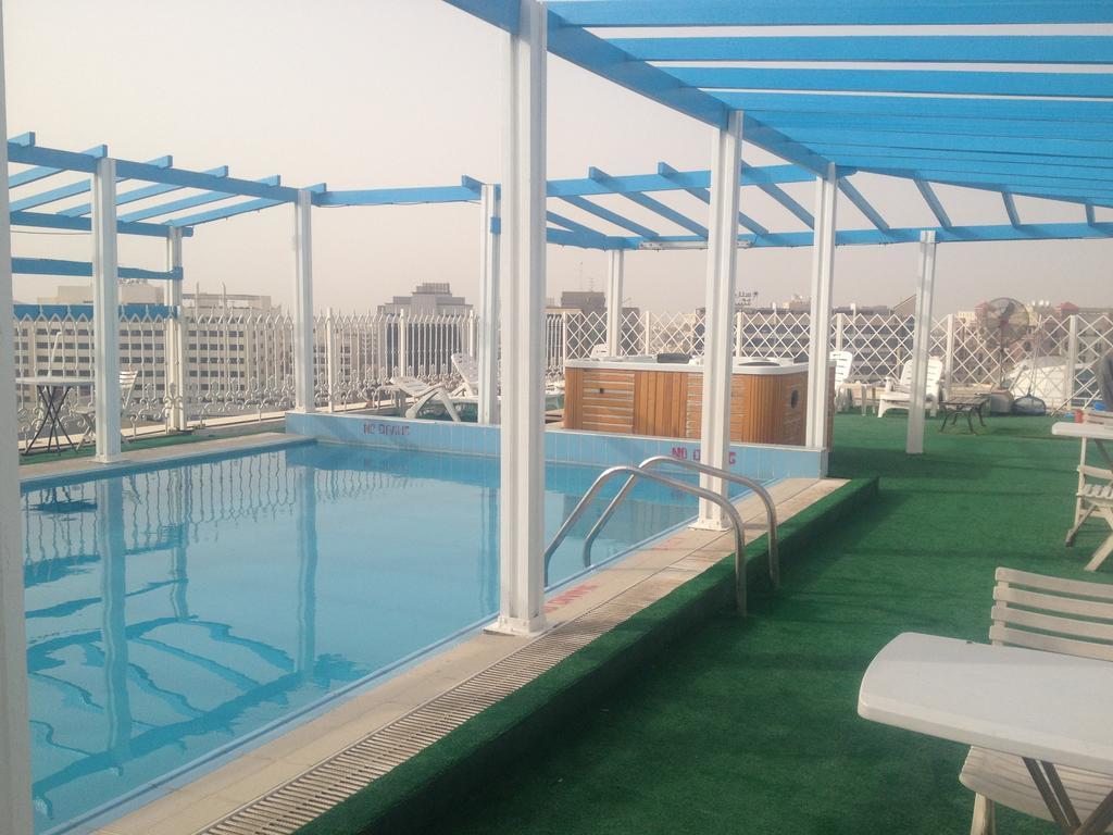 Dream Palace Hotel Dubai Eksteriør bilde