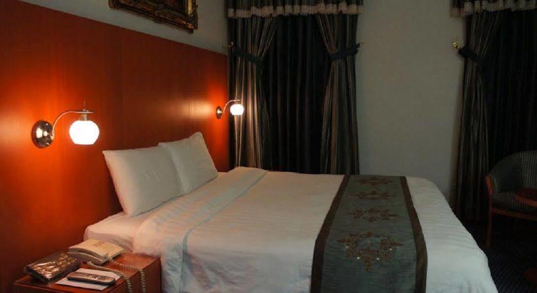 Dream Palace Hotel Dubai Eksteriør bilde